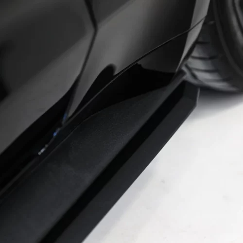 Alternative view of RTR - 2018-2023 MUSTANG Side Rocker Splitters